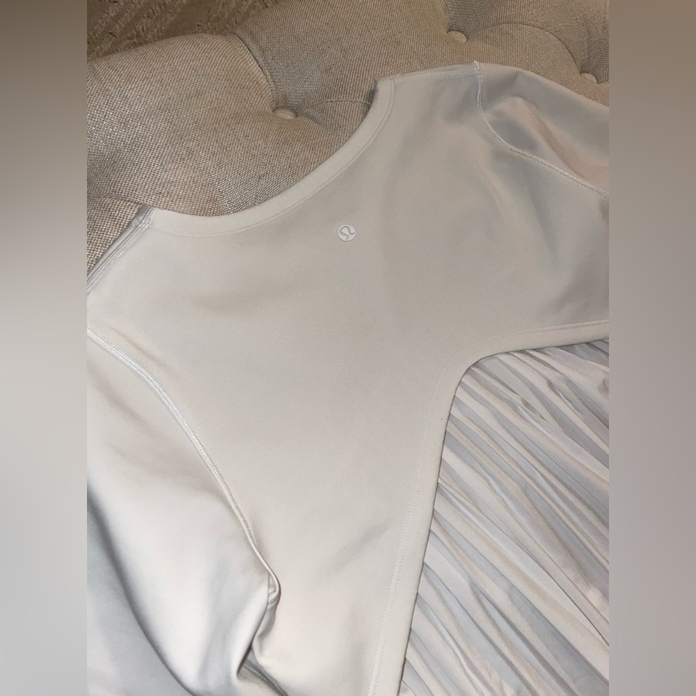 Lululemon Small Ruffle Top - Picture 4 of 4